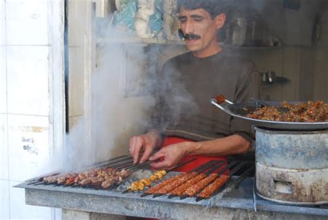  Kebab Seller, A Whimsical Exploration of Daily Life and Culinary Delights!